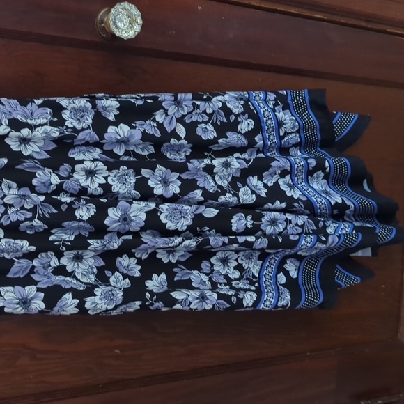 Soma Bliss Handkerchief Built In Bra Midi Dress in Palace Purple Floral Size XS - Picture 11 of 12